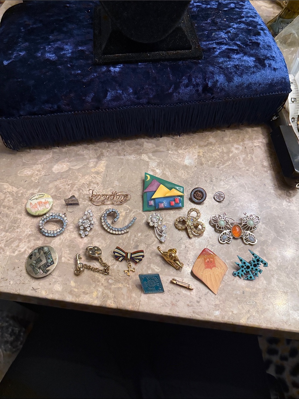 Vintage lot of 20 unique brooches and pens some with stones or marked 20s-80s